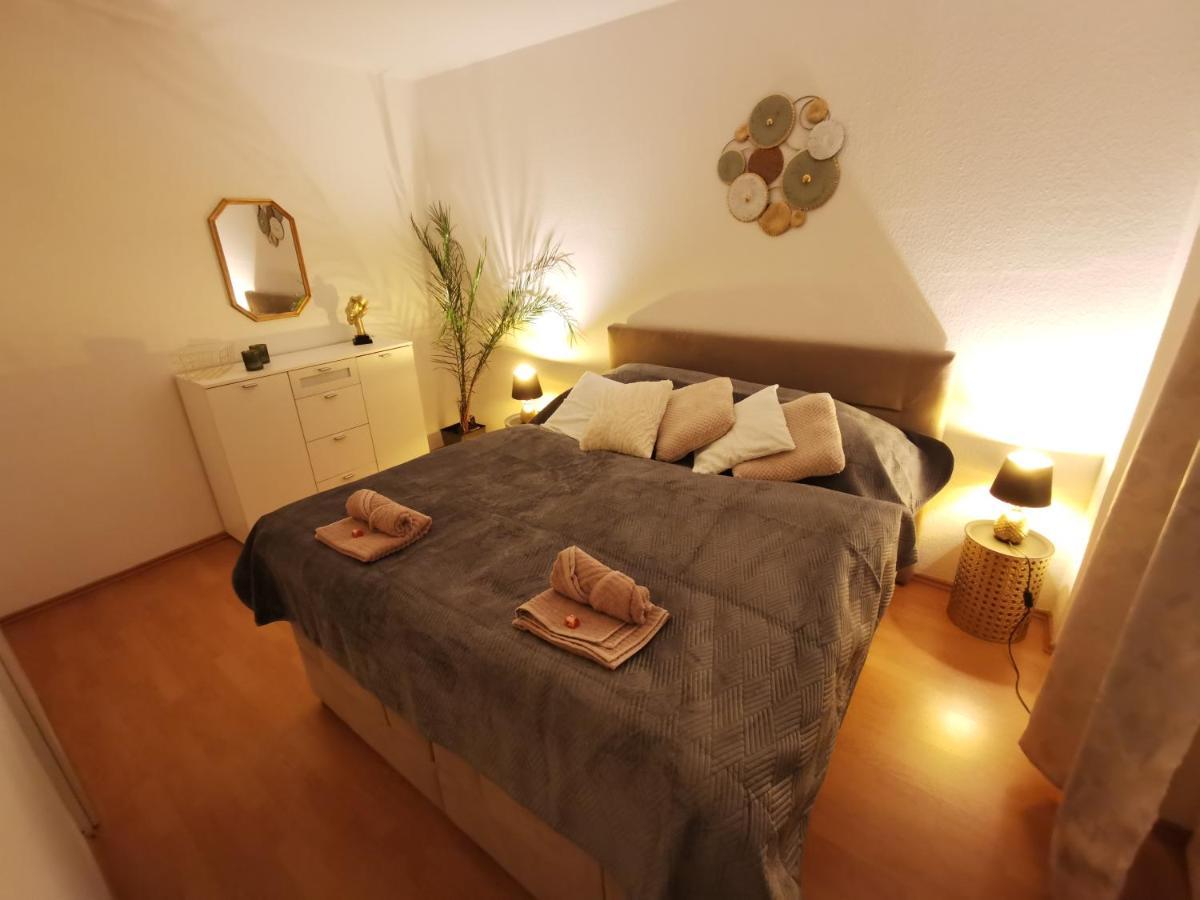 Schoene 3-Zimmer Erdgeschosswohnung Am Bergpark,Unesco,Therme,Train, Wilhelmshoeher Allee 329 Kassel Exterior foto